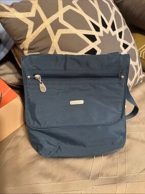 Baggallini Navy Lightweight Crossbody Bag